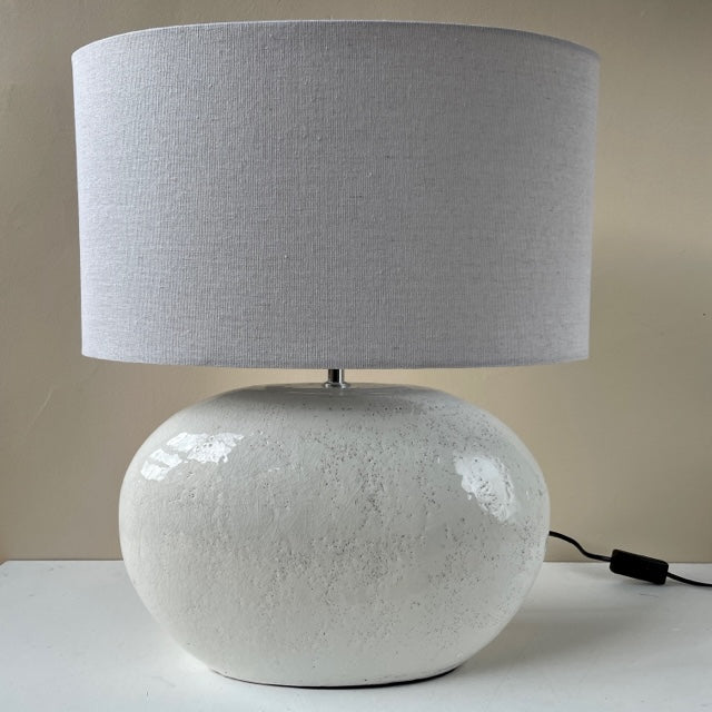 Crackle glaze clearance table lamp